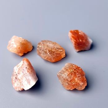 Бусина Солнечный камень Гелиолит неправильная форма 16-7+- мм 5 шт.